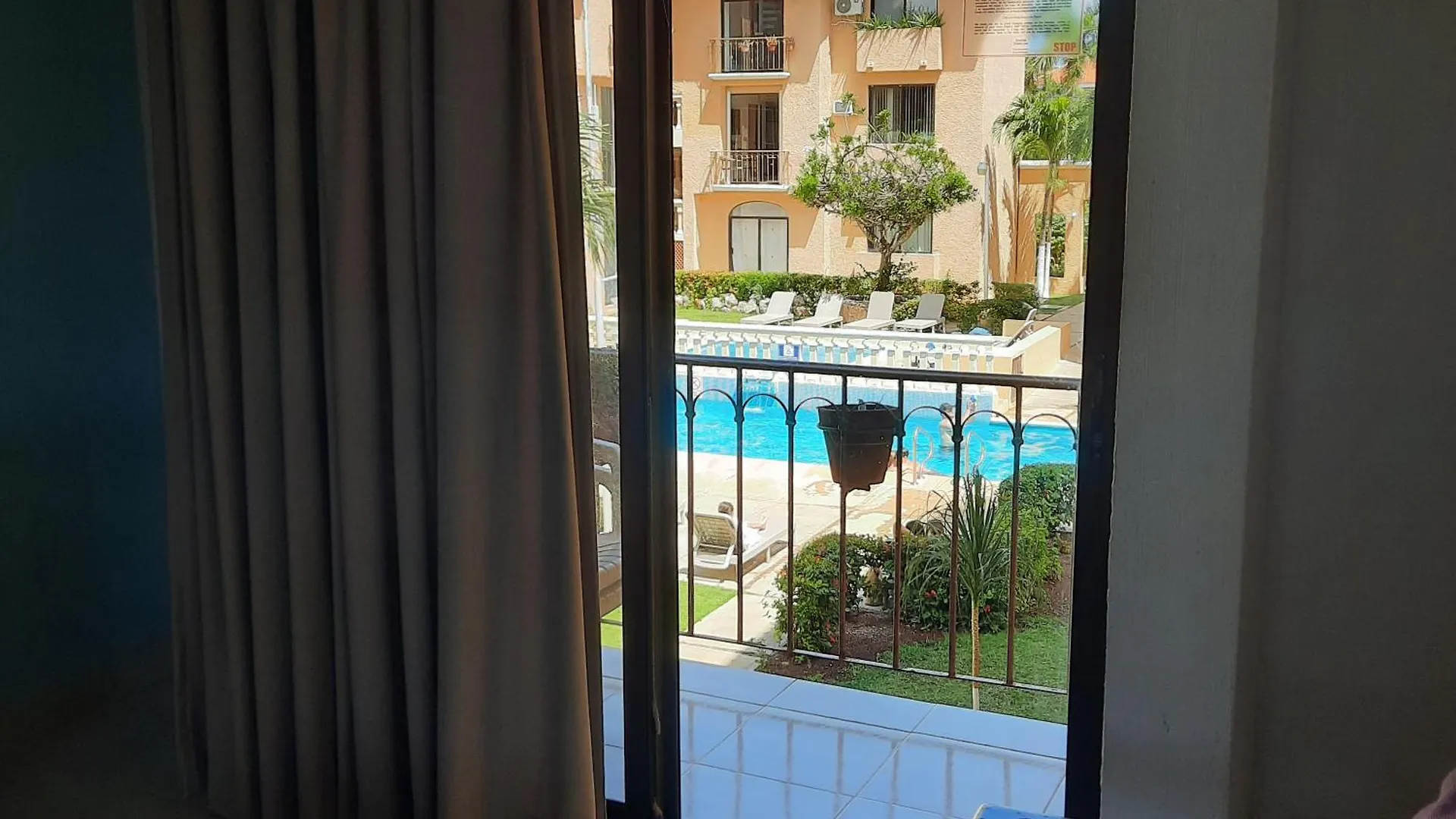 Cancun Condo & Resort