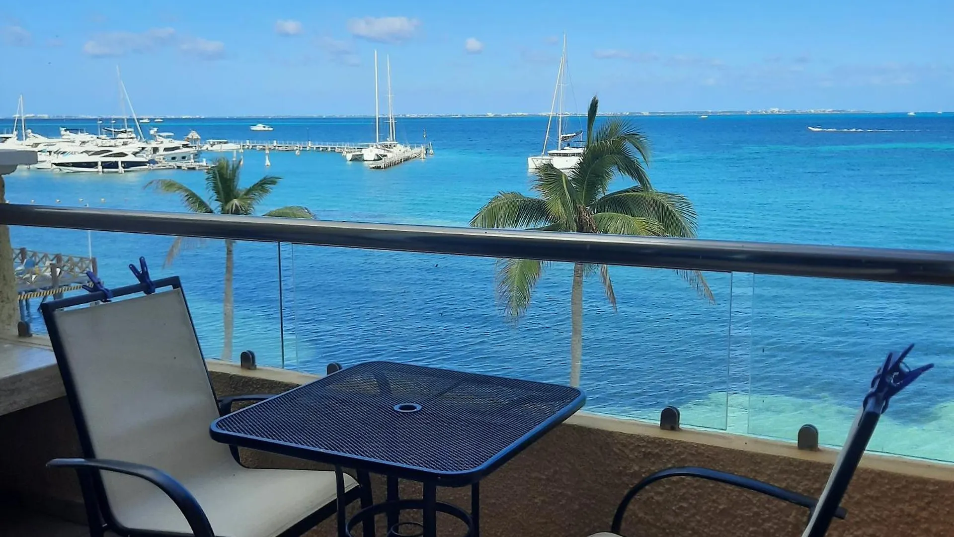 Aparthotel Cancun Condo & Resort